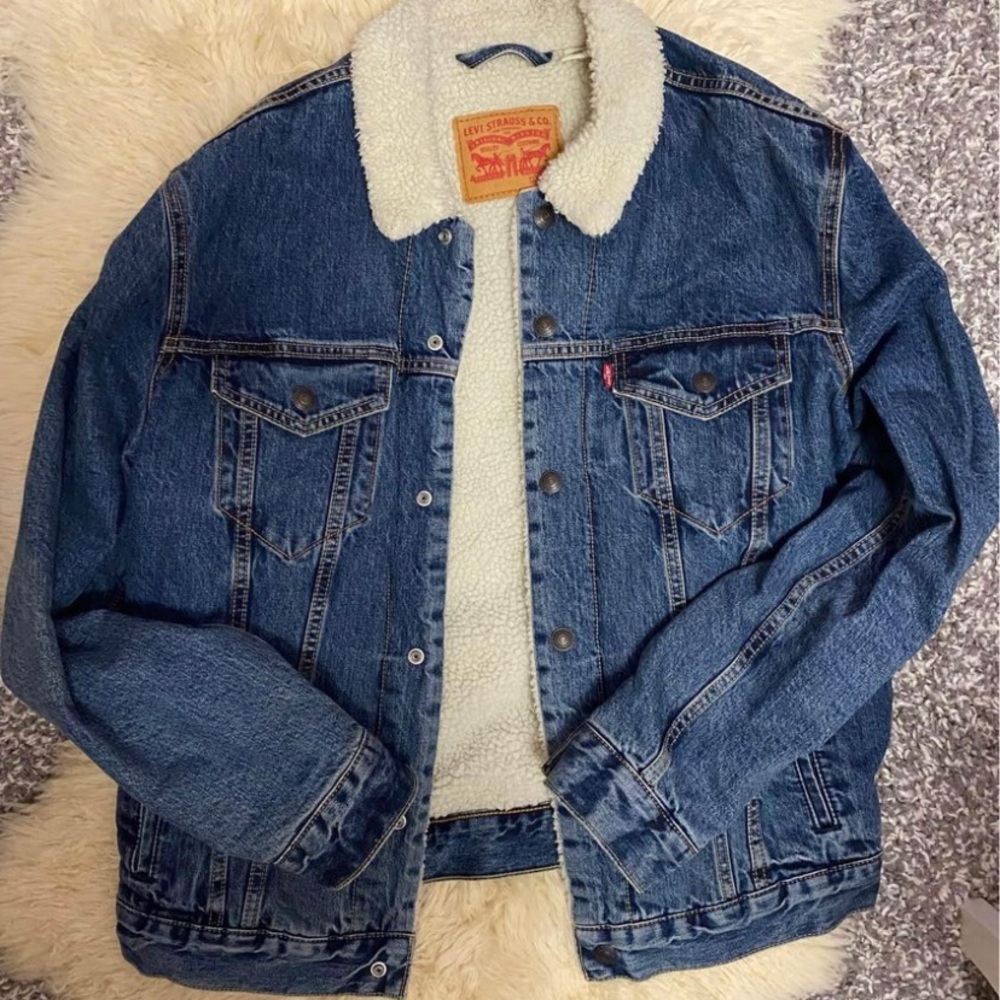 Men’s Levi’s Blue Jean Sherpa jacket size large